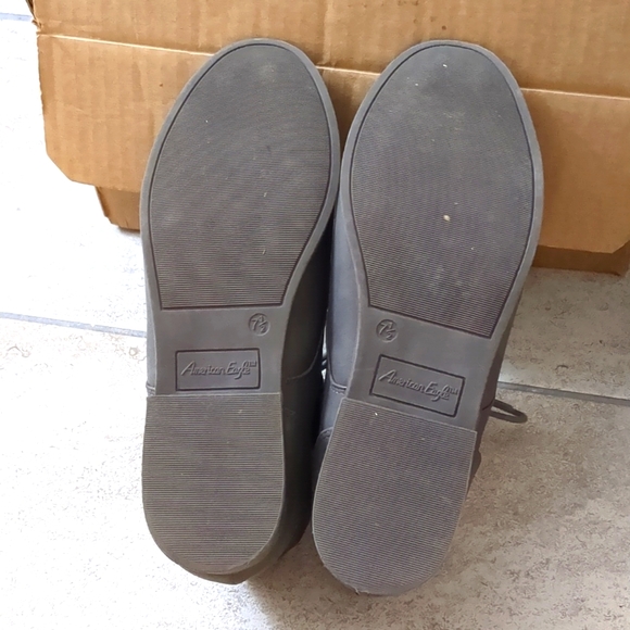 Boots - Picture 4 of 4